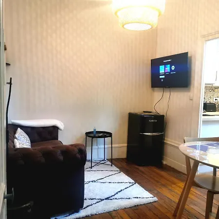Le Petit Bouchon - Centre Ville, Wifi, Netflix Apartamento