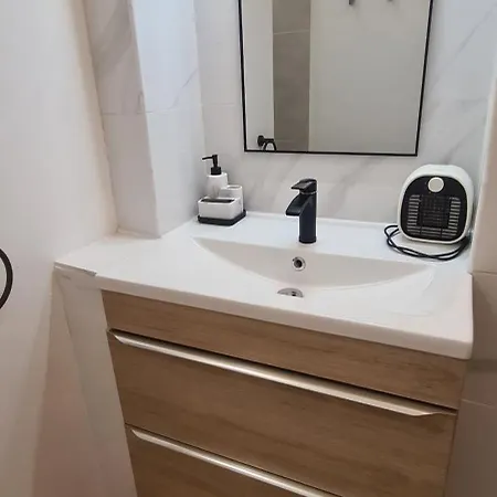 Apartment Le Petit Bouchon - Centre Ville, Wifi, Netflix *