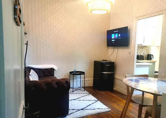 Le Petit Bouchon - Centre Ville, Wifi, Netflix Appartamento